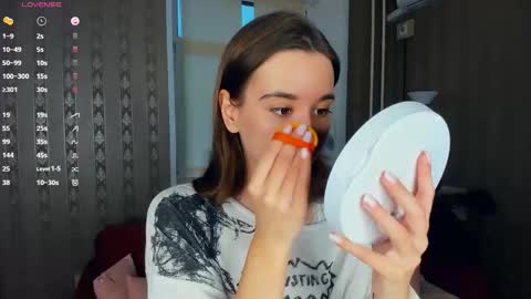 Eliza online show from November 24, 11:45 am