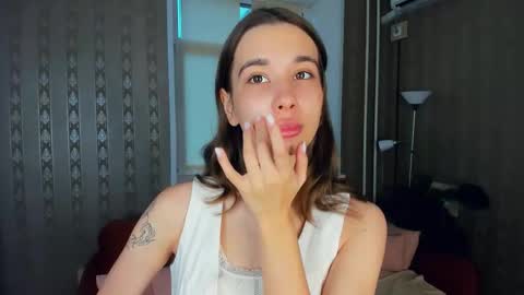 Eliza online show from November 18, 8:59 am