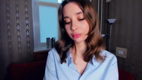 Eliza online show from November 10, 12:00 pm