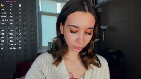 Eliza online show from November 20, 12:06 pm