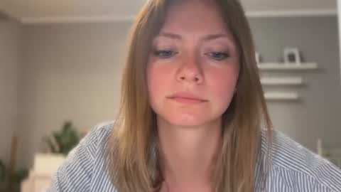 Millie online show from July 29, 9:04 pm