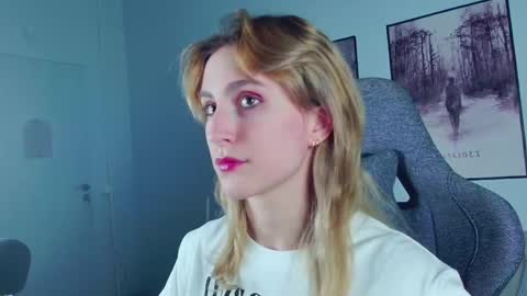 Ray online show from February 22, 6:04 pm