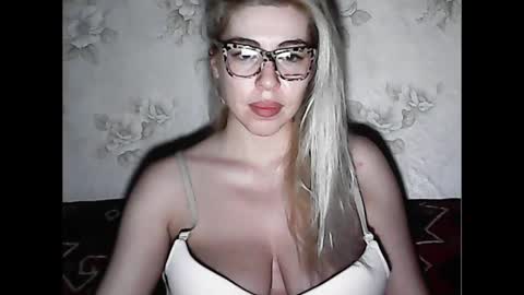 LuxSonyaStar online show from December 9, 8:12 pm