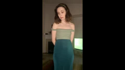 LylacDoll online show from May 2, 11:30 pm