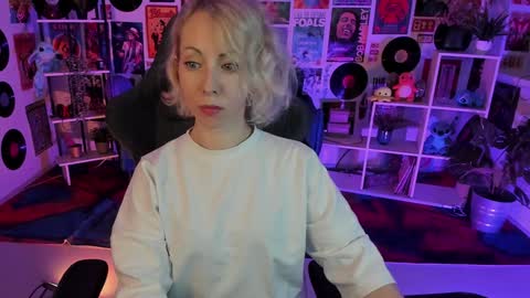 Lylith Skye NO NUDE model online show from December 10, 8:19 am