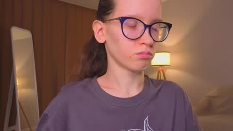 Sara online show from February 24, 4:38 pm