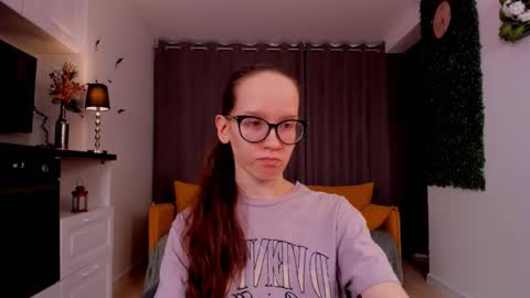 Sara online show from March 4, 4:20 pm