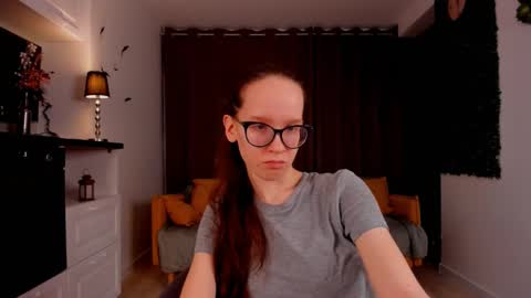 Sara online show from March 8, 4:05 pm