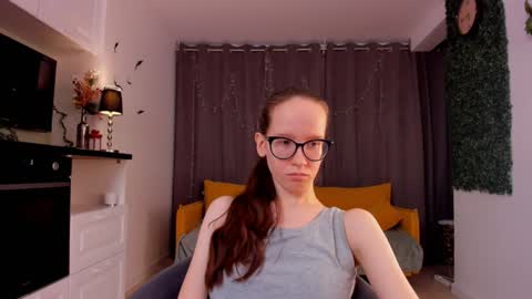 Sara online show from February 5, 4:15 pm