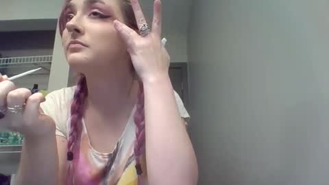 Lynn  online show from January 31, 7:34 pm