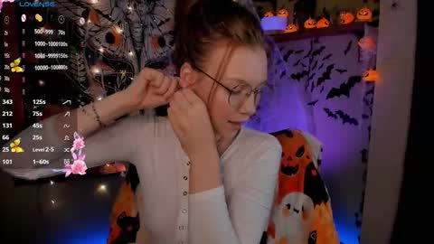 Lyra online show from October 25, 10:34 am