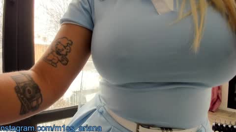 Snapshot of m1ss_ariana chatting on February 17, 8:52 am Ariana online show from February 17, 8:52 am