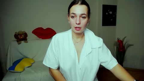 Vikki online show from November 9, 7:10 pm