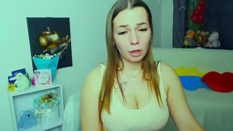 Vikki online show from March 26, 4:09 pm