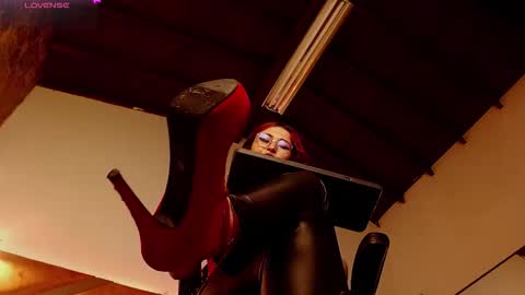 madame ibby online show from November 4, 1:49 pm