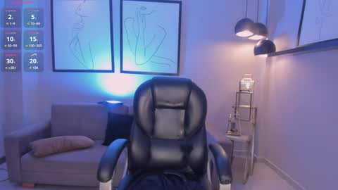 Maddison online show from April 4, 9:13 pm