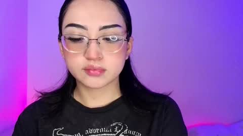 Snapshot of maddyghost chatting on September 16, 10:40 pm   Please followme and rate me your thumbs up online show from September 16, 10:40 pm