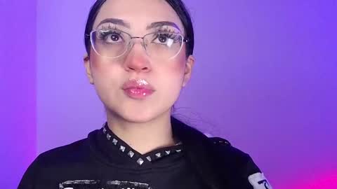 Snapshot of maddyghost chatting on September 23, 6:28 pm   Please followme and rate me your thumbs up online show from September 23, 6:28 pm