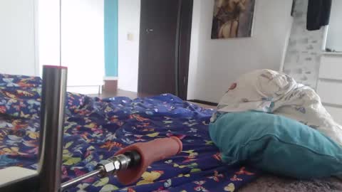 Julia online show from March 22, 2:50 am