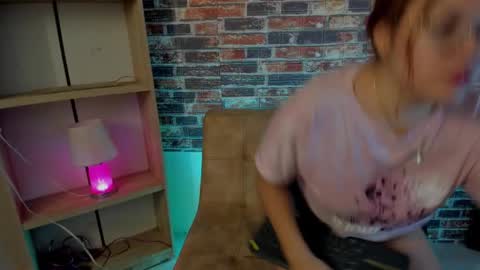 Madeline Martinez online show from December 15, 2:39 am