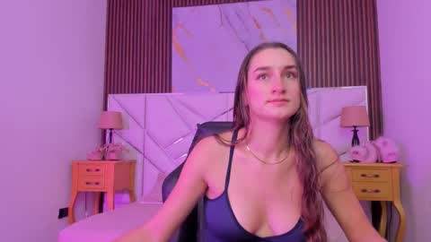 Madeline  online show from January 17, 3:58 am