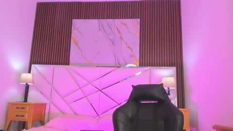 Madeline  online show from February 3, 2:53 am