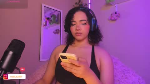 Madeline  online show from September 28, 2:07 am