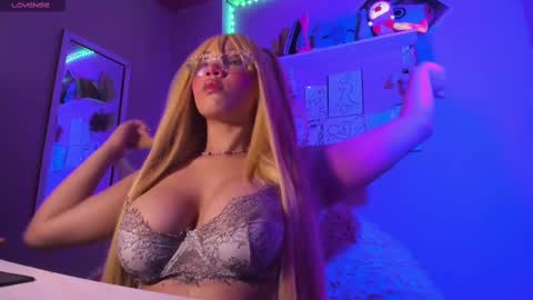 Madeline  online show from February 21, 3:34 am