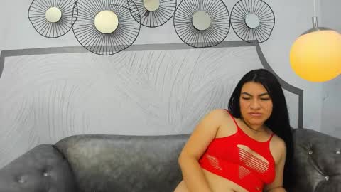 Snapshot of madelinekox chatting on October 22, 3:00 am MadeliNekox online show from October 22, 3:00 am