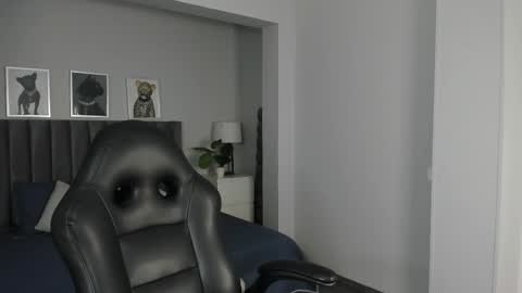 Madie  online show from February 22, 11:55 am