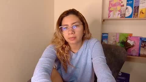 madison_cartter online show from May 19, 7:59 am
