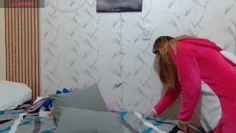 madison_cartter online show from September 25, 12:04 pm