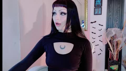 madison_jacksonn online show from April 1, 7:00 pm