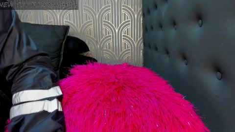   online show from February 21, 3:01 am