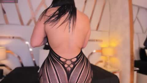    online show from October 1, 10:26 pm