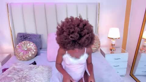 Snapshot of madissonbonny_ chatting on October 23, 12:16 am madissonbonny_ online show from October 23, 12:16 am