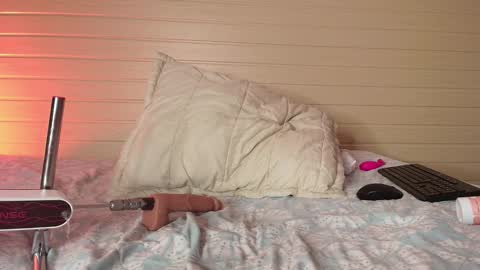    online show from March 1, 2:55 am