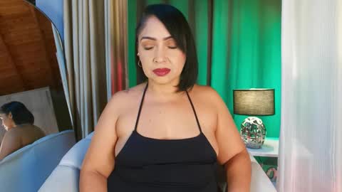 MADISSOONE  online show from October 18, 1:30 am