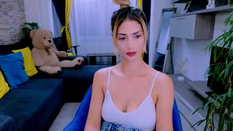 Madye Roberts online show from September 18, 9:13 pm