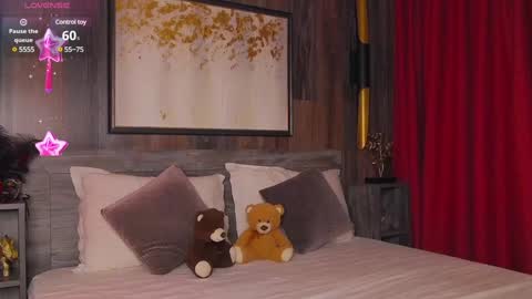 MadyLuxx online show from February 1, 7:55 pm