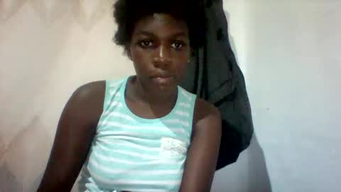 maevre_ online show from February 22, 7:59 pm