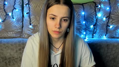 Maggie online show from January 17, 1:26 am