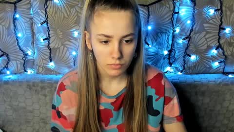 Maggie online show from January 29, 1:58 am