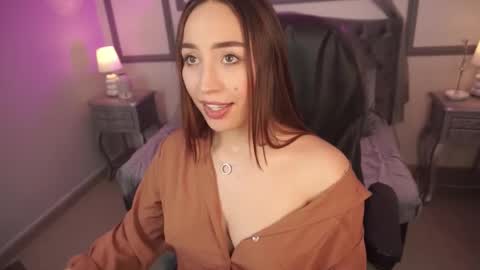   online show from February 3, 9:51 pm