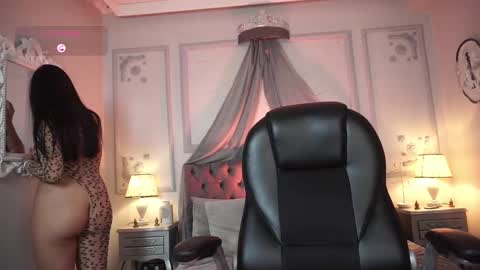   online show from March 9, 8:21 pm