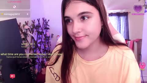 Luna  online show from February 4, 3:59 pm