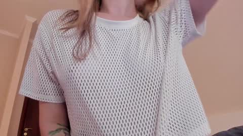 Alice  online show from November 29, 9:13 am