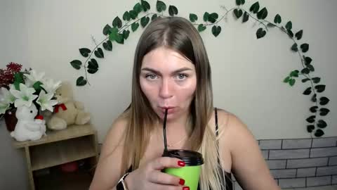 magic_katarina_ online show from September 17, 7:06 am