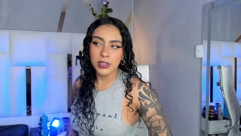 Snapshot of magic_marg chatting on January 7, 8:52 pm Marge online show from January 7, 8:52 pm