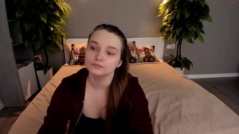 Emily online show from September 19, 12:59 pm